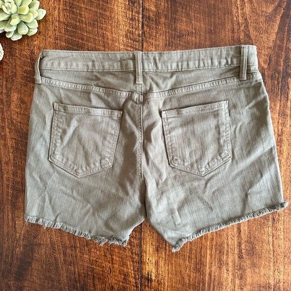 JustBlack | Frayed Hem Short 3.5”, Olive - Picture 2 of 6